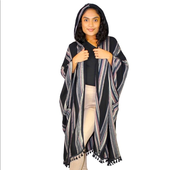 FRINGED SHAWL WRAP W/HOODIE & TASSELS - Picture 4 of 5